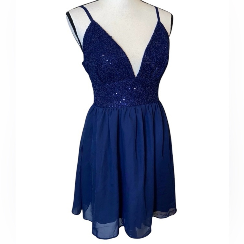 NWT WINDSOR SEQUIN BLUE MINIDRESS SIZE 3